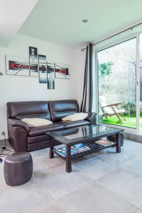 Appartement Avec Jardin Interieur 4 Pers Centre Ville ヌムール エクステリア 写真